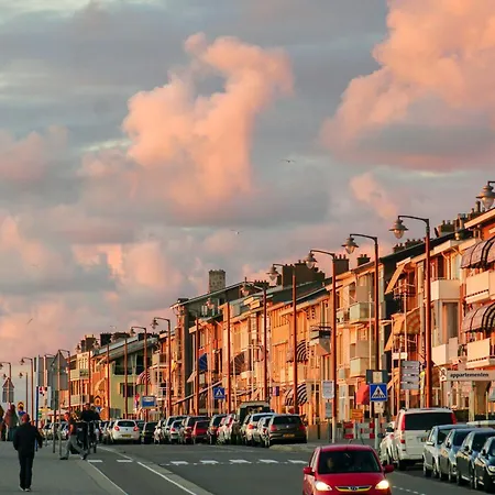 Skip Strandhuisjes Semesterbostad Katwijk aan Zee